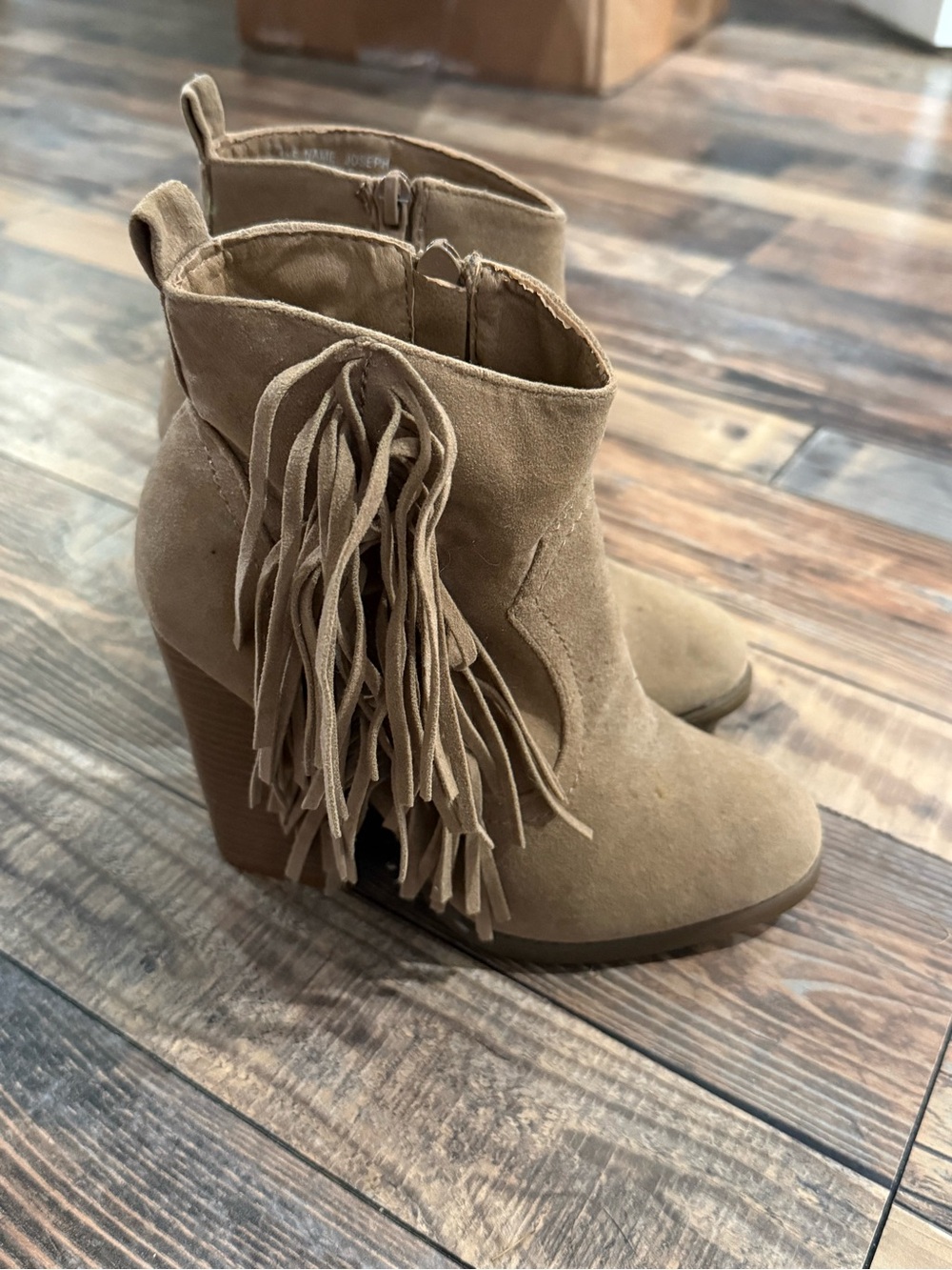 Women's Fringe Suede Ankle Boots - Tan
